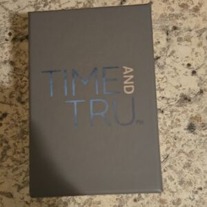 This is a bronze-toned Time And Tru Women's Watch Including Bracelet